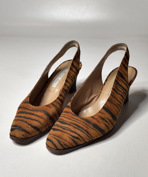 Vintage Sling Pumps (38)