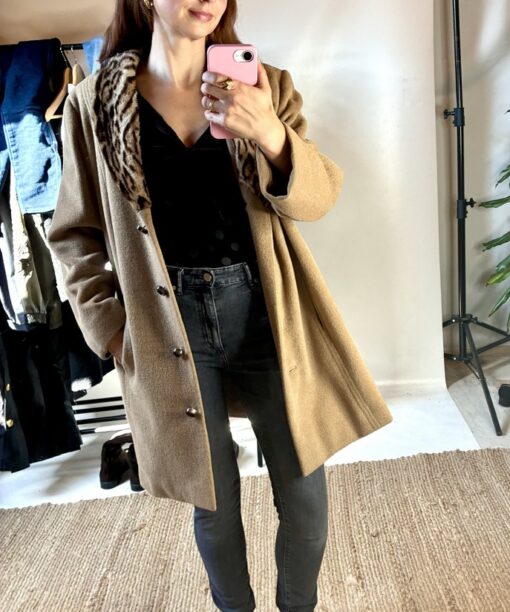 Alternative view of Vintage Mantel (XS-M)